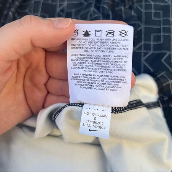 Nike Pro Dri-Fit Half Zip Hyperwarm Geometric Pullover Size Small - Picture 11 of 11